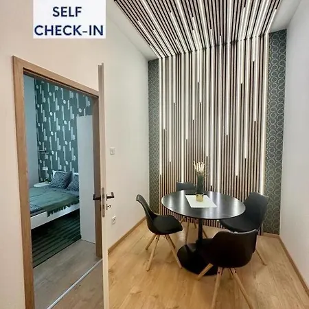Ferienwohnung Le Grand Montjoux Besançon Exterior foto
